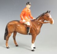 Beswick standing Huntsman, H 21cm