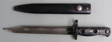 British L1A3 pattern bayonet stamped 9600257D to grip, with 20cm fullered 'bowie' style blade and