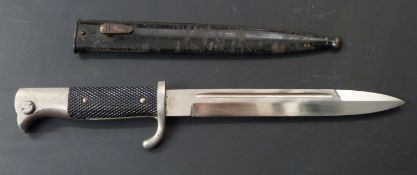 German KS98 pattern bayonet with FW Holler maker's mark to ricasso, 19cm fullered blade and scabbard