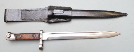 Austrian 1895 pattern Mannlicher bayonet with OE over WG to ricasso, 556 to crosspiece, 25cm