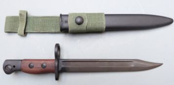 British No5 Mk1 bayonet with wooden grips, 20cm fullered bowie blade, scabbard and frog