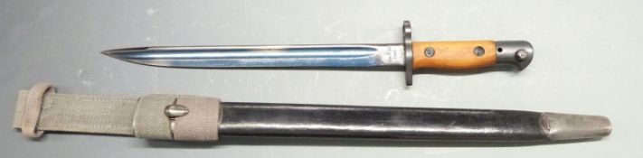 British 1907 pattern sword bayonet, with some clear stamps, blade shortened to 30cm, with scabbard