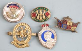 British Army Somerset Light Infantry sweetheart brooch, West Somerset Yeomanry lapel badge and three