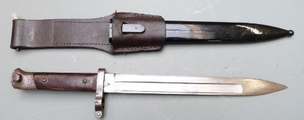 Austrian 1886/1888 pattern Mannlicher bayonet, QE over WG to ricasso and 118214 to crosspiece,