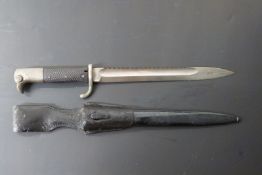 German KS98 pattern sawback blade bayonet with Erfurt maker's mark to ricasso, 25cm sawback fullered