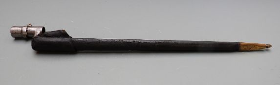 American 1835/1842 pattern socket bayonet, stamped US and cross swords to 45cm blade, with scabbard