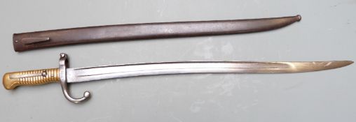 Dutch 1873 pattern sword bayonet with brass grips, long spring, 6811 to downswept quillon and PDL