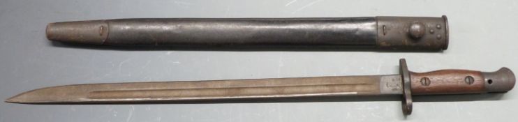 British 1907 pattern sword bayonet with cleaning hole to pommel, some clear stamps to ricasso and