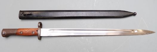 Portuguese 1904 pattern bayonet with wooden grips, 38.5cm fullered blade and scabbard
