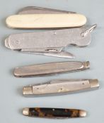 Five pocket knives including an Army clasp example dated 1945