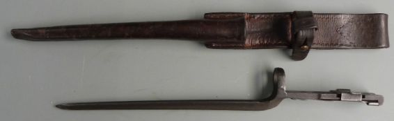 American 1941 pattern Johnson bayonet with 19cm blade, scabbard and integral frog