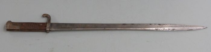 German AS71/98 pattern bayonet with some clear stamps, backswept quillon and 51cm pipeback blade