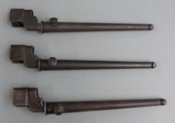 Three British No4 Mk2 spike bayonets with 20cm blades and scabbards