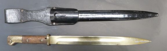German S 1914 bayonet marked BK within oval to ricasso, with wooden grip, 31cm fullered blade,