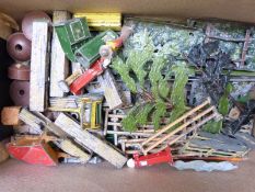 Britains metal model garden including trees, hurdles, hedges, figures etc together with some Dinky