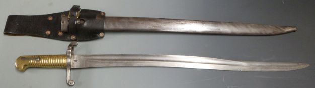 British 1853 pattern Artillery sword/bayonet with maker's mark to ricasso, 58cm yataghan blade,