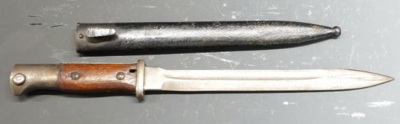 German 84/98 pattern sawback bayonet with flashguard, F Koeller & Co Solingen to ricasso, sawback