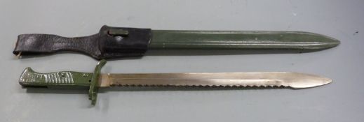 German 88/98 pattern Ersatz all steel version of the 98/05 sawback bayonet, with grooved grip, 35.