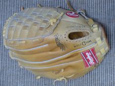 Rawlings leather 'Fastback' model baseball glove