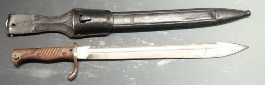 German 1898/05 pattern sawback bayonet, early type with part muzzle ring and no flashguard, some