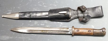 German 84/98 pattern bayonet, no cleaning hole, 41 COI 3969 to ricasso, 25cm fullered blade, with