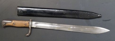 German 1898/05 pattern bayonet early type with part muzzle ring and no flashguard, clear stamps,