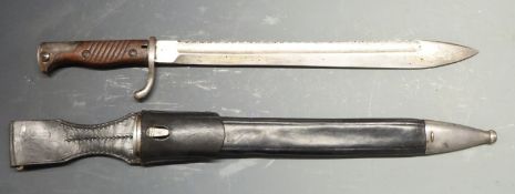 German 1898/05 pattern sawback bayonet, later type with trimmed muzzle ring and flashguard, some