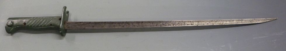 German WWI Ersatz conversion bayonet with seven grooved all steel hilt fitted with a 44cm triangular
