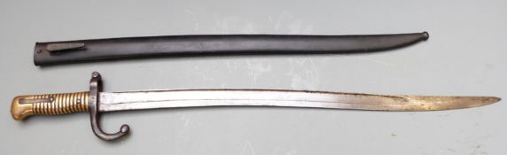 French 1866 pattern chassepot bayonet with downswept quillon stamped 17.L.I.3 to crosspiece, 57cm