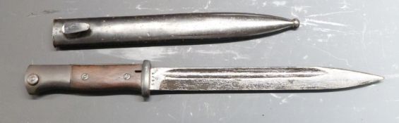 German 84/98 pattern bayonet, 43FNJ 5171 to ricasso, 25cm fullered blade, with scabbard stamped