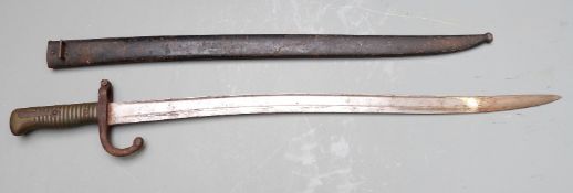 French 1866 pattern chassepot bayonet with downswept quillon, 587653 to crosspiece and 57.5cm
