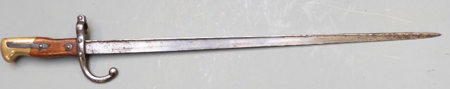 French 1874 pattern Gras bayonet with downswept quillon, manufacturer's name and 1878 to 'T'