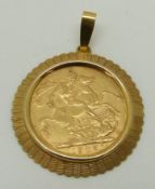 A 9ct gold pendant set with a 1905 gold full sovereign, Melbourne Mint, 9.6g
