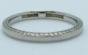 A platinum wedding band/ring by Parsons, 3g, size K