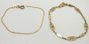 A 9ct gold bracelet with alternate pierced and lozenge shaped links and a fine 9ct gold ribbon