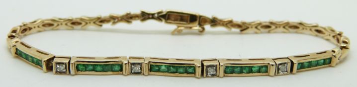 A 9ct gold tennis bracelet set with square cut emeralds and diamonds, 7.6g