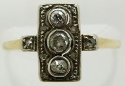 Art Deco ring set with diamonds in a platinum setting, 2.2g, size L