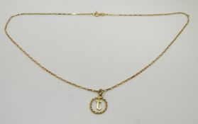 A 9ct gold chain made up of rectangular links with a T pendant, 2.5g