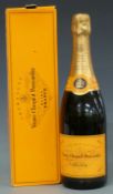 Veuve Clicquot Ponsardin Champagne, 750ml, 12% vol, in original presentation box.