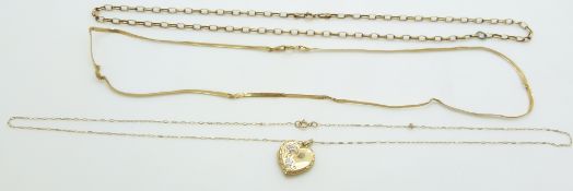 A 14k gold necklace (2.6g) and a 9ct gold heart locket and chain (3.6g)