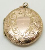 Victorian locket with engraved decoration and heart cartouche, 2.2cm diameter