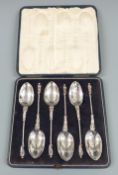 Victorian cased set of six hallmarked silver apostle spoons, London 1872 maker Henry Holland, length