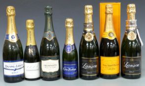 Seven bottles of Champagne including Veuve Clicquot Ponsardin in original presentation box, two