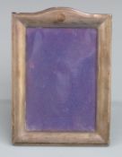 George V hallmarked silver photograph frame with engine turned decoration, to suit 6x4 inch photo,