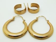 Two pairs of 9ct gold hoop earrings, 4.6g