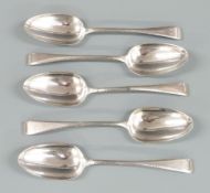 Set of five William IV hallmarked silver dessert spoons, London 1831 maker Benjamin Davis, length