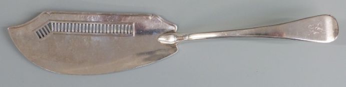 Georgian hallmarked silver fish slice with pierced decoration, London 1800 maker William Eley &