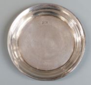 George V hallmarked silver pin dish, Chester 1919 maker J Zeving, diameter 10cm, weight 45g