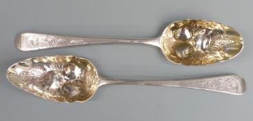 Two Georgian hallmarked silver berry spoons, London 1802 different makers, length 21cm, weight 105g