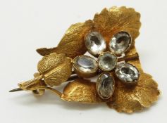 Victorian brooch in the form of leaves set with foiled paste, 2.3 x 2.5cm